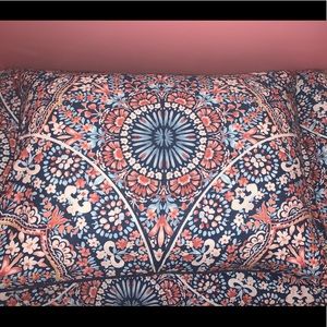 Pottery Barn twin XL comforter